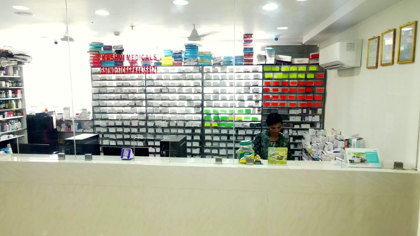 Kashvi Medicals — 24/7 pharmacy